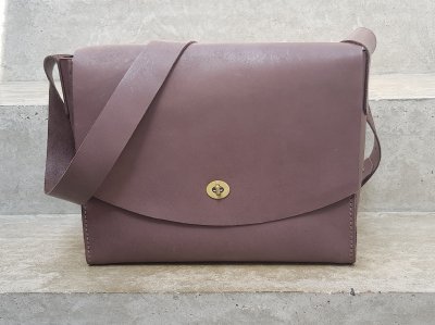 galerie/001 Taschen/005 Frank/resized/T0053 (2021-08-12) 01_small.jpg